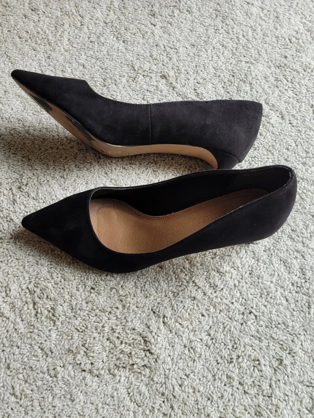 Black Suede Style Pumps Nice Condition 7